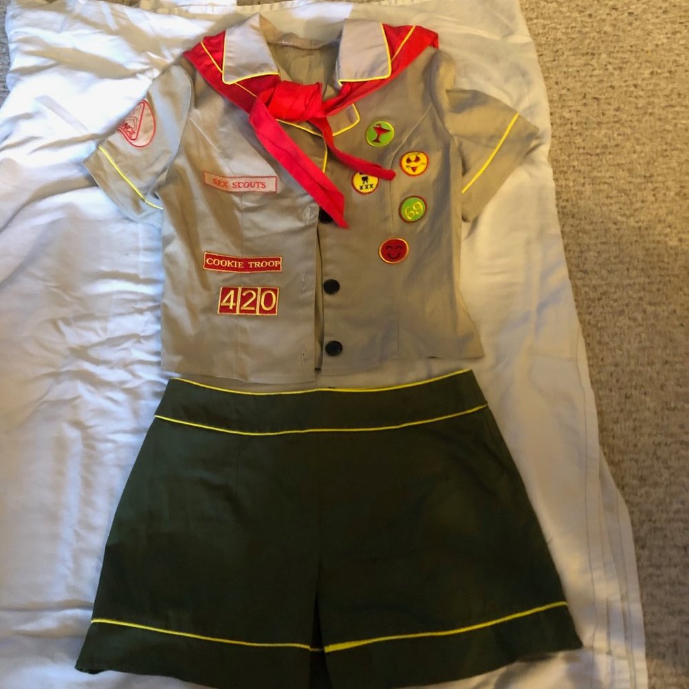 Leg Avenue Sexy girl scout costume Sz Large